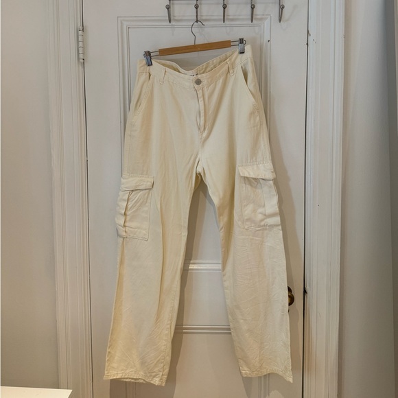 Pull & Bear Cargos - Picture 1 of 2
